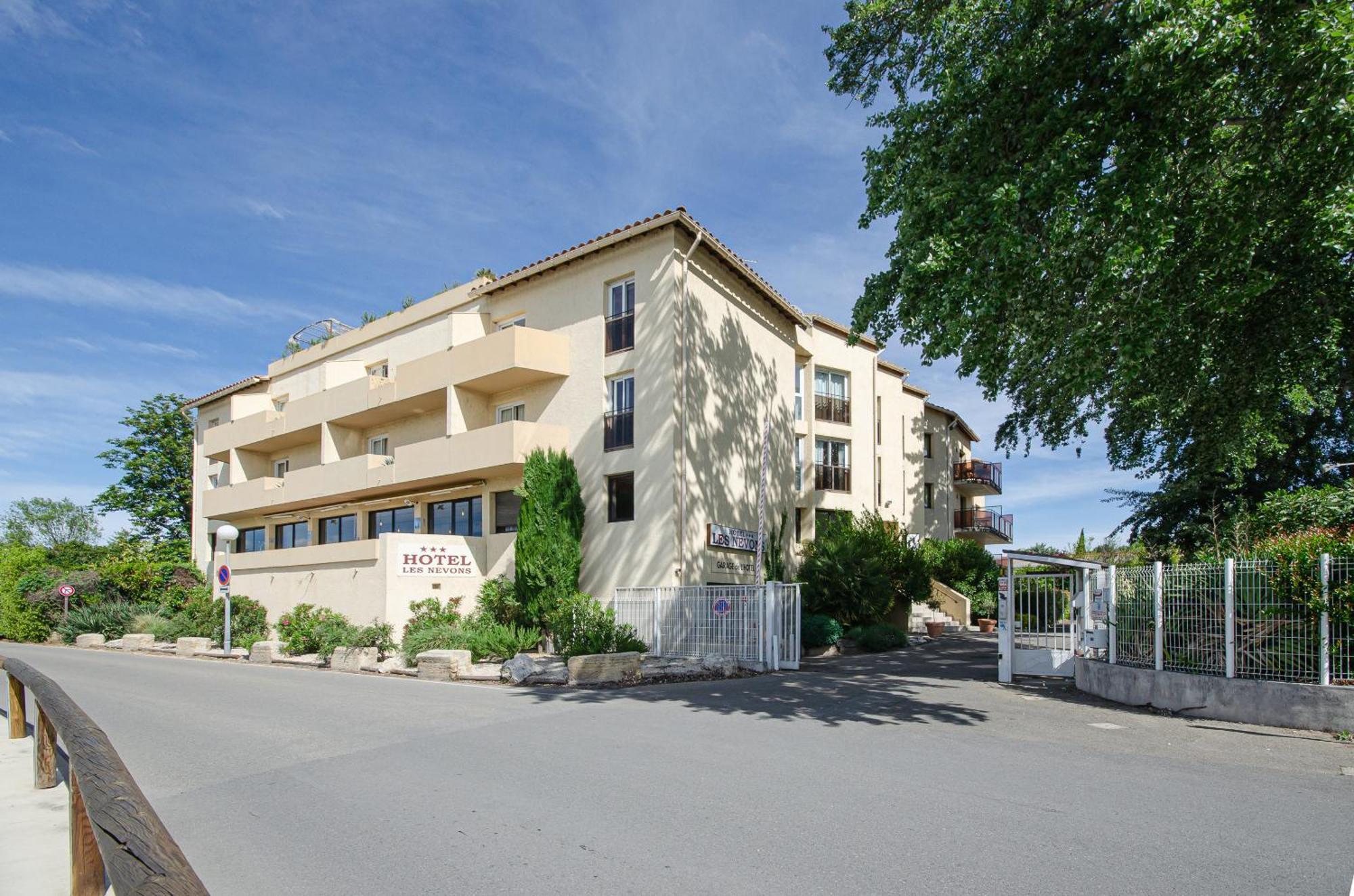 Hotel Les Nevons L'Isle-sur-la-Sorgue Luaran gambar