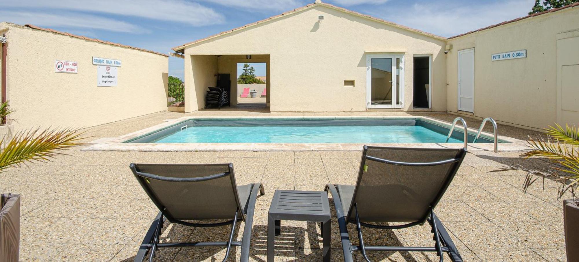 Hotel Les Nevons L'Isle-sur-la-Sorgue Luaran gambar
