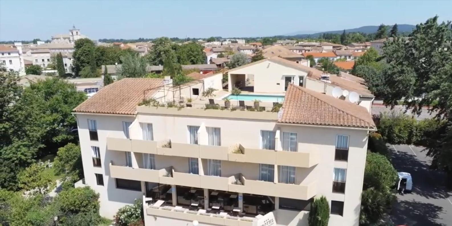 Hotel Les Nevons L'Isle-sur-la-Sorgue Luaran gambar